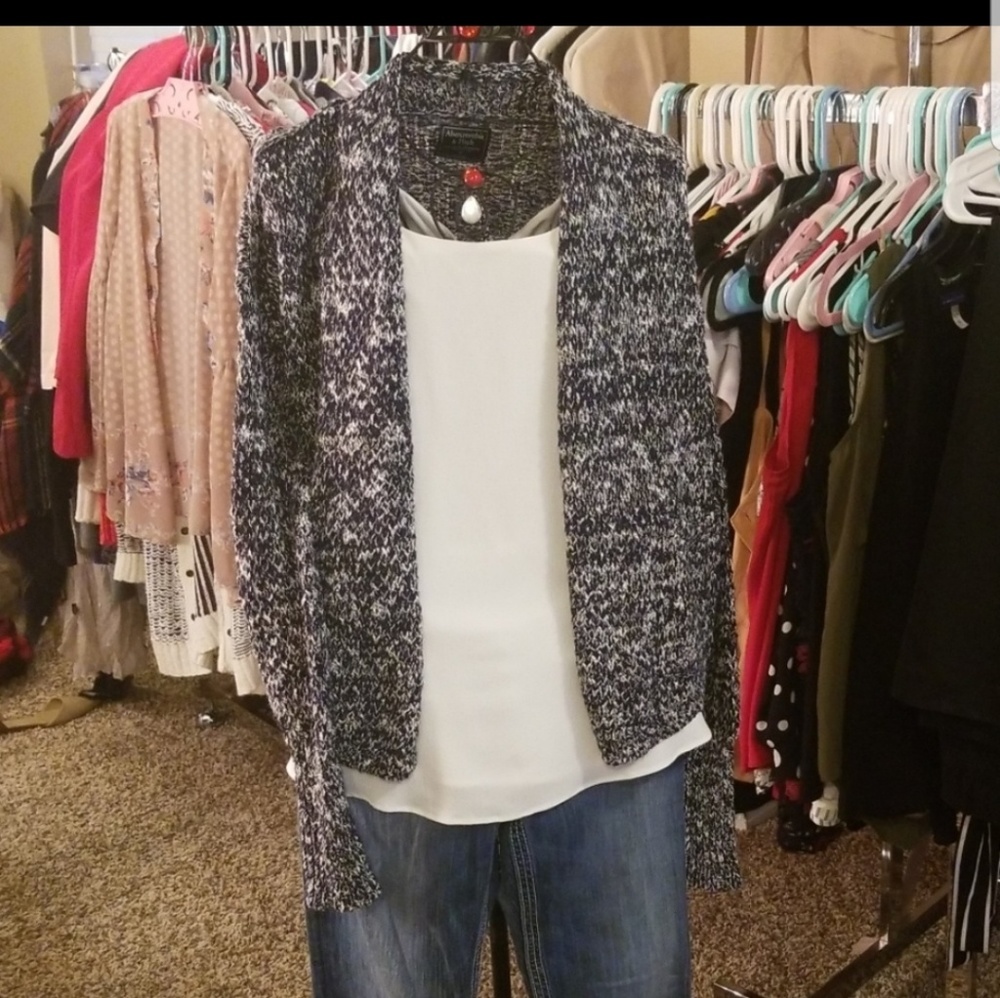 Abercrombie and Fitch cardigan - Picture 4 of 4